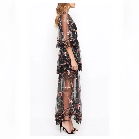 Alice McCall Elegant Black and Red Floral Lace Dress size XS -  conticontadores.com.br